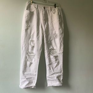 White pacsun mom jeans